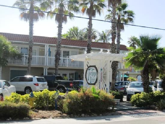 Tortuga Inn Beach Resort By Resortquest Bradenton Beach Exterior photo