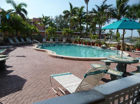 Tortuga Inn Beach Resort By Resortquest Bradenton Beach Exterior photo