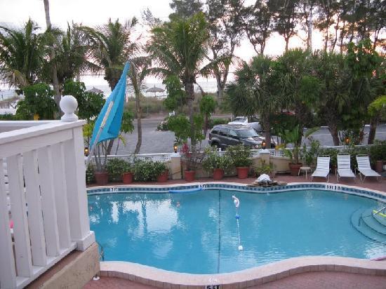 Tortuga Inn Beach Resort By Resortquest Bradenton Beach Exterior photo